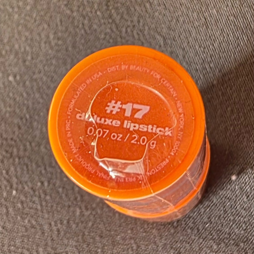 Deluxe Lipstick #17